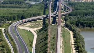 Trafic deviat timp de cinci săptămâni pe A2 din cauza lucrărilor la podul de la Cernavodă