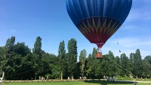 FOTO 1 iunie, sărbătorit în Capitală. Călătorii cu Tramvaiul Copiilor şi cu balonul cu aer cald