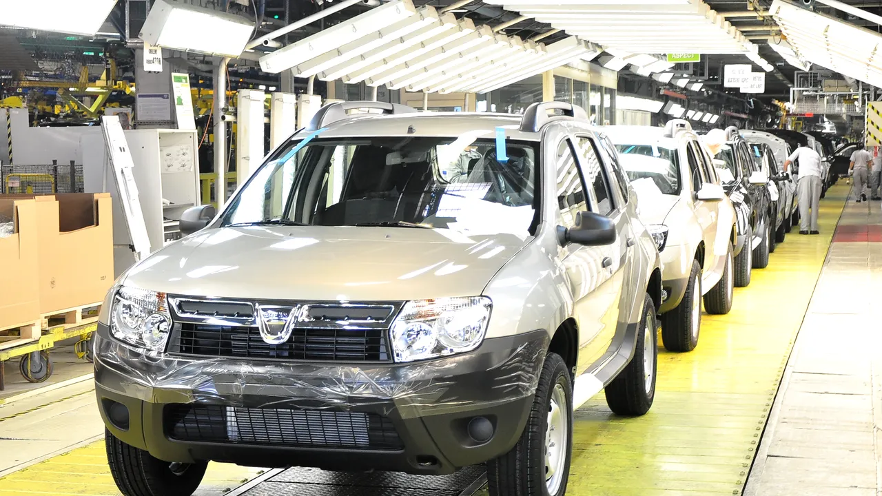 Pentru angajaţii Dacia urmează o lună de concediu 