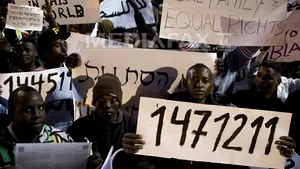 Mii de solicitanţi de azil au manifestat la Tel-Aviv - FOTO