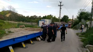 Pericol de prăbușire la Salina Praid: 45 de gospodării au fost evacuate de urgență
