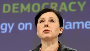 UE avertizează că va monitoriza atent utilizarea fondurilor comunitare, pentru evitarea corupţiei