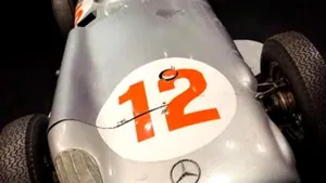 Cel mai scump automobil vândut vreodată la licitaţie - VIDEO