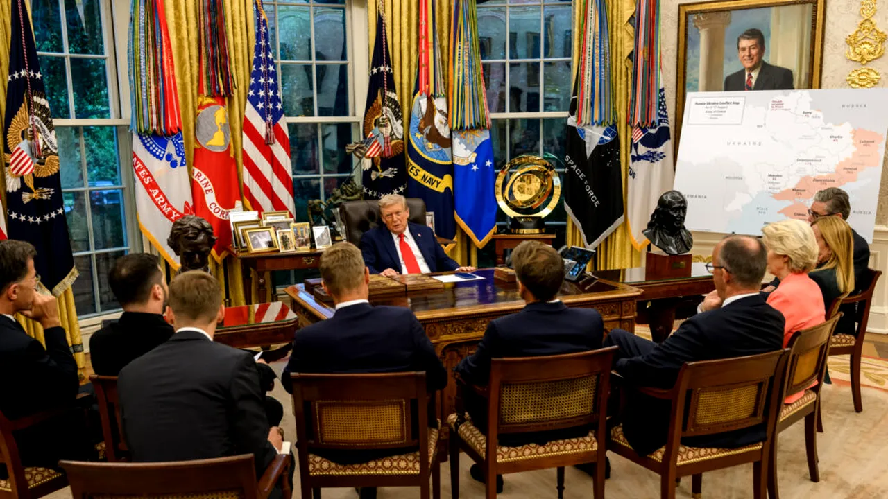 FT: Trump a amenințat că va opri livrările de arme către Ucraina dacă Europa nu se alătură coaliției pentru redeschiderea Strâmtorii Ormuz