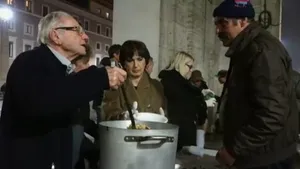 Gestul eroic al unui italian de 90 de ani. Motivul pentru care şi-a dedicat toate weekendurile persoanelor fără adăpost