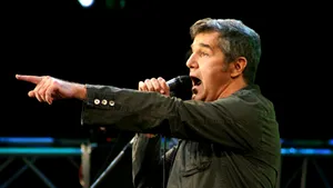 Holograf lansează un album best of
