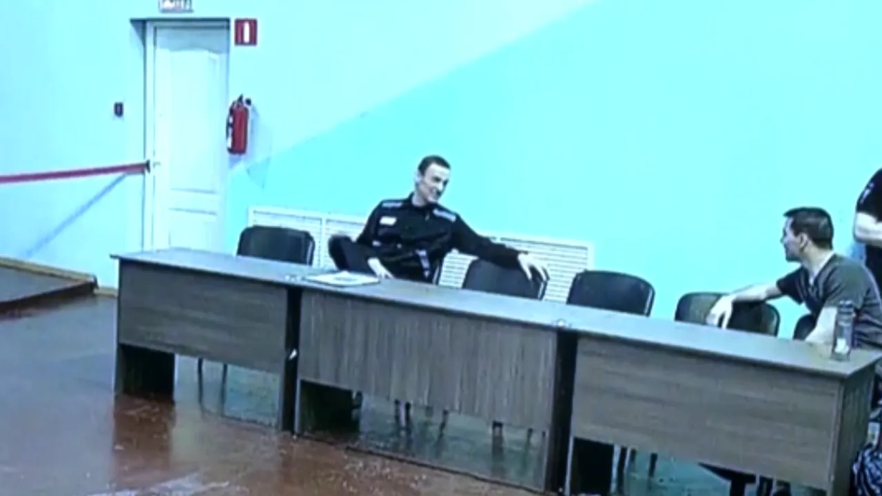 Imagini din tribunal de la mega-condamnarea primită de Alexei Navalnîi

