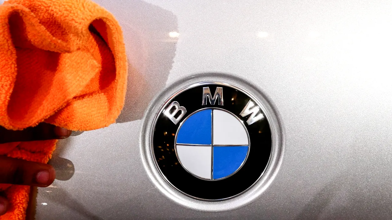 Lovitură dublă pentru BMW: Rechemare masivă în service şi previziuni sumbre