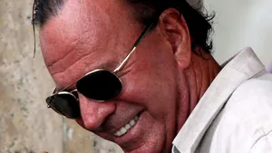 Peste 20.000 de oameni la concertul lui Julio Iglesias de la Timişoara