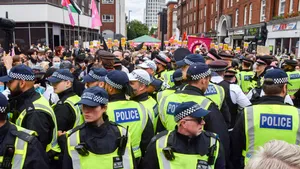 Londra: O femeie a înjunghiat patru persoane într-un atac cauzat de o criză de sănătate mintală