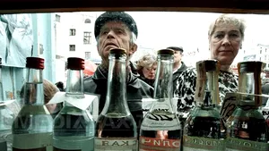 Rusia ieftineşte vodca, după creşterea comerţului de contrabandă