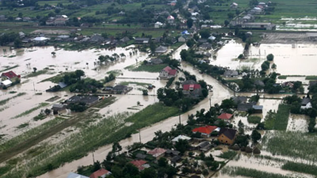 Bilanţ MIRA: Apele continuă să scadă, numărul evacuaţilor a scăzut la 6.400