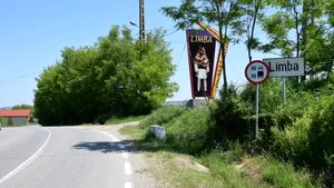 Într-un sat din Alba nu există nicio cârciumă. Localnicii - mai presus de prieteniile de pahar - FOTO