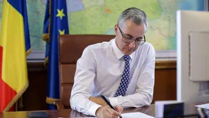 Stelian Ion: Candidatura lui Nicolae Ciucă la alegerile prezidenţiale este aproape ridicolă
