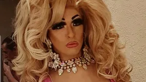 Artistul drag queen care a murit după ce a făcut sex cu un câine