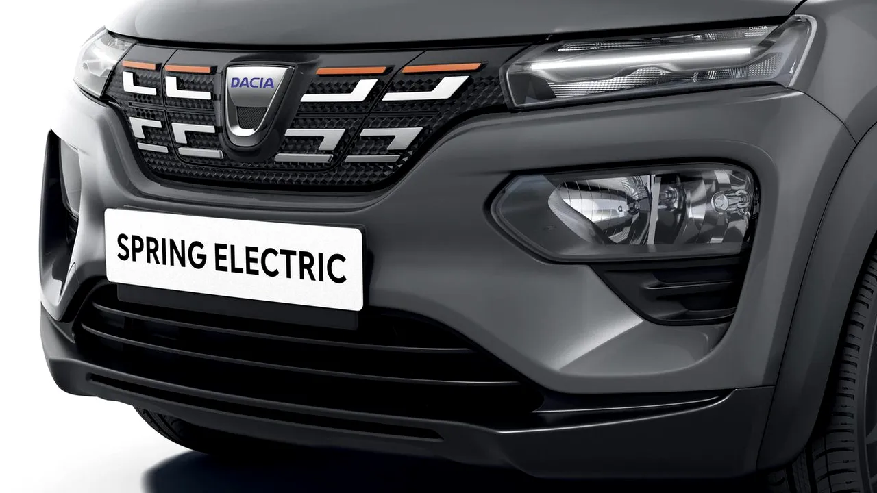 Tanczos Barna a testat Dacia Spring: Sper să pornească revoluţia maşinilor electrice în România