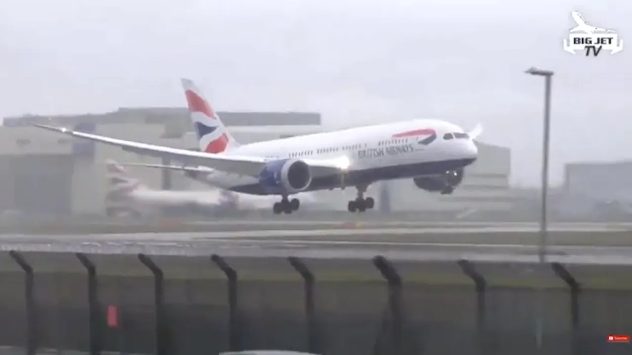 Aterizare cu emoţii. Pilotul unei aeronave „se răzgândeşte” în ultima clipă | VIDEO