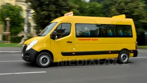 MDRAP va plăti 109,3 milioane de lei pentru 1.000 microbuze destinate transportului şcolarilor