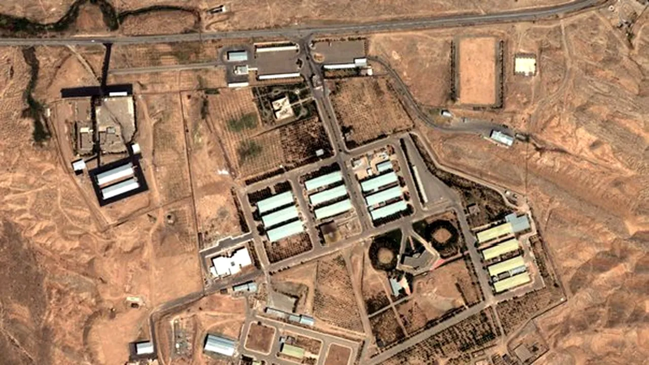 Complexul nuclear iranian Parchin a fost vizat de un atac aerian, comis probabil de Israel