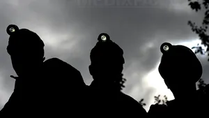 PROTEST al minerilor de la Lonea: Ei refuză să intre în subteran şi cer demisia conducerii CEH