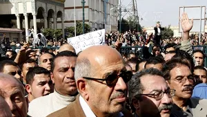 Liderul opoziţiei egiptene Mohamed ElBaradei, plasat în arest la domiciliu