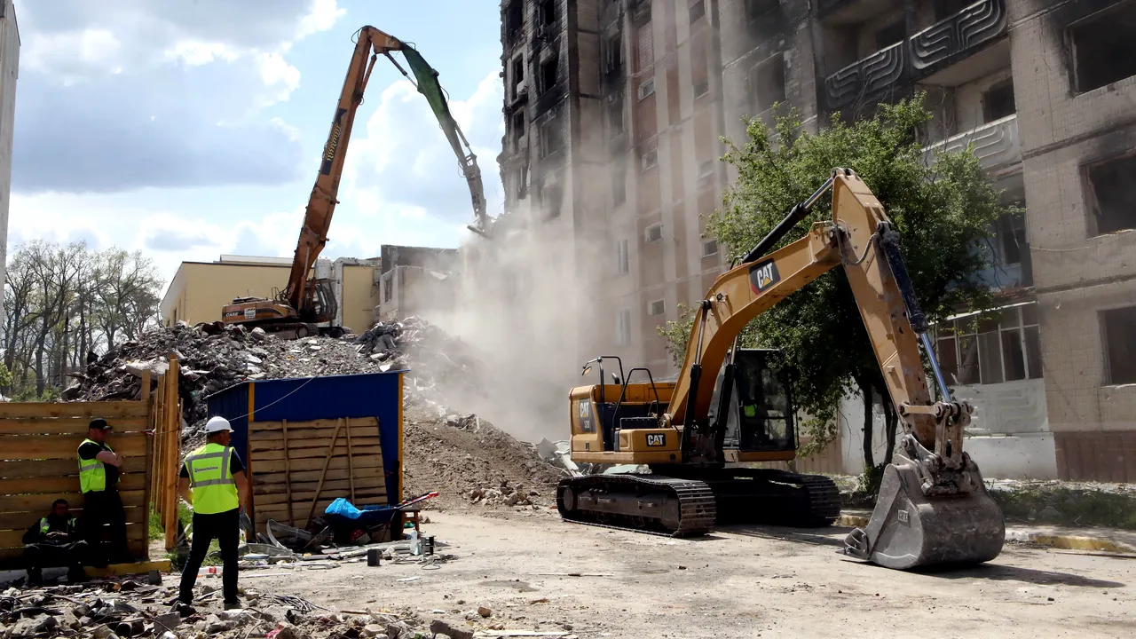 Ucraina are nevoie de 40 miliarde de dolari pentru reconstrucţie. Pe ce sector mizează