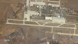 Imagini din satelit arată că aeroportul internaţional din Kiev este neatins