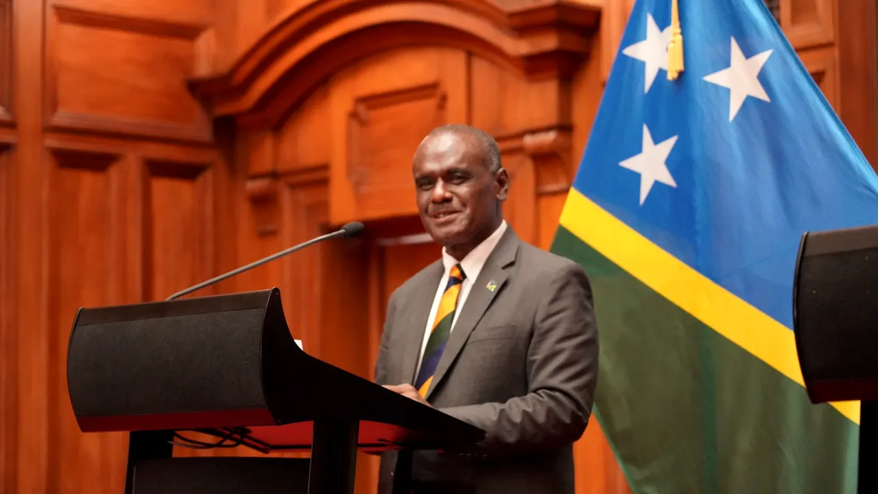 Manele este noul premier al Insulelor Solomon. Manele, despre politica sa: 