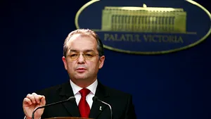 FOCUS: Boc le-a povestit jurnaliştilor despre Guvern, familie, broscuţele de la Cluj şi Moş Crăciun