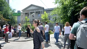 Încă un elev a spus că a fost abuzat sexual de profesorul de la Colegiul Sf. Sava din Capitală