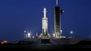 Cea mai puternică rachetă din lume, a companiei SpaceX, lansată în a treia cursă. Încărcătura preţioasă de la bord | VIDEO