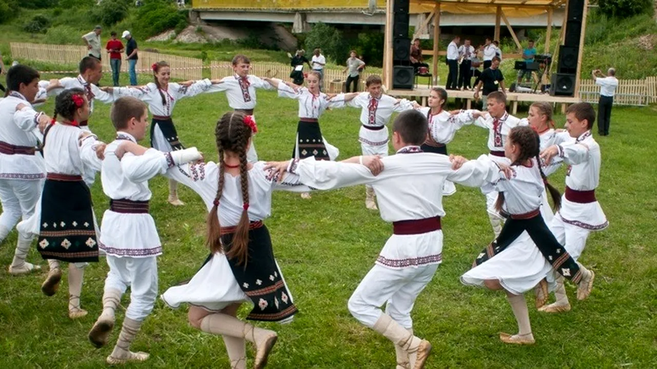 Se vor acorda bursele de studiu etnicilor români cu domiciliul în Ucraina