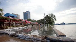 Cod roşu de inundaţii pe Prut şi Dunăre, în zona Galaţi, valabil până vineri la 16.00