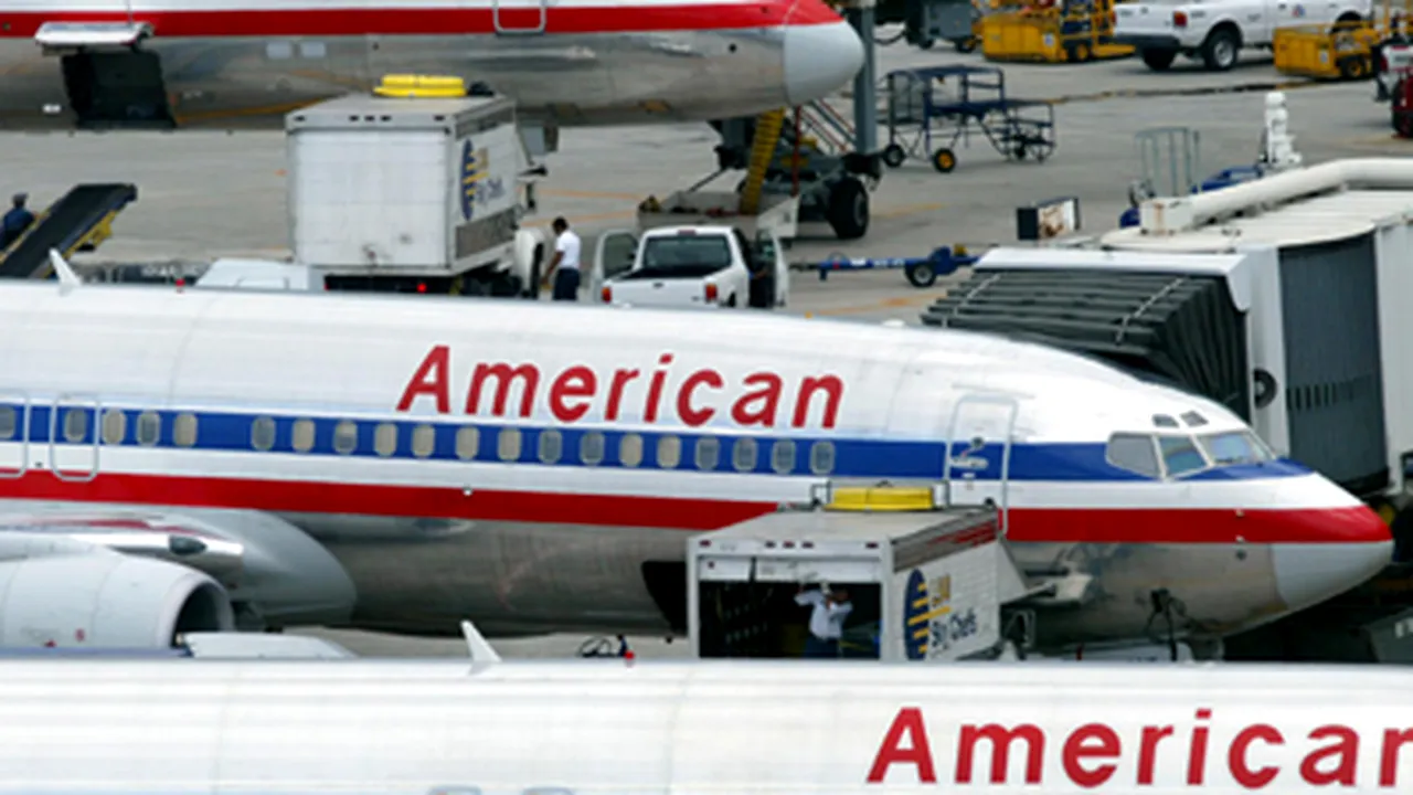 Ameninţare cu bombă, la bordul unui avion al American Airlines