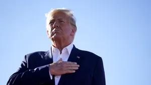 Donald Trump se va prezenta în instanţă, marţi, la ora 14 după ora Coastei de Est/ O instanţă judiciară din Manhattan a votat punerea sub acuzare a lui Donald Trump / Este pentru prima dată în istoria americană când un fost preşedinte se va confrunta cu acuzaţii penale / Cine e procurorul care îl poate înfunda