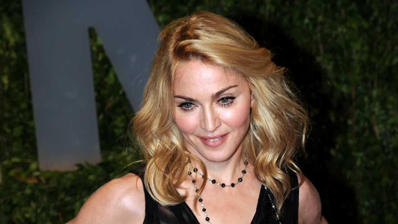 Madonna, imaginea colecţiei pentru sezonul toamnă-iarnă semnată Dolce & Gabbana