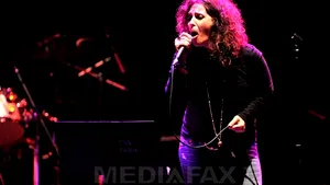 Linda Perry, fosta solistă a grupului 4 Non Blondes, şi-a format o trupă nouă