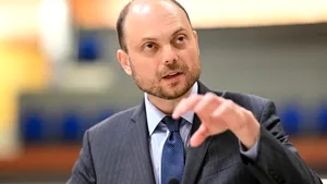 Un disident dus face dezvăluiri: Opoziția din Rusia discută cu Ucraina în spatele scenei