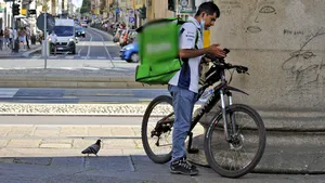 Piaţa de food-delivery din România va ajunge la 600 milioane euro în maxim doi ani