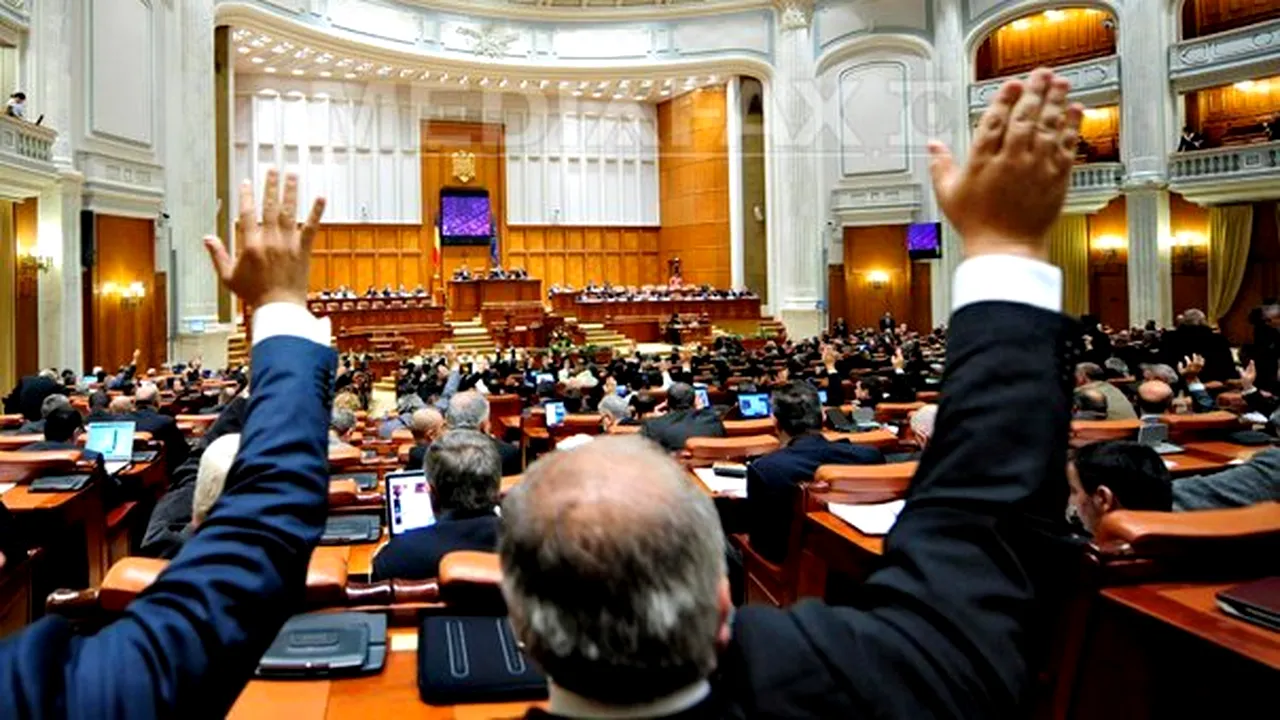 Parlament: Cele 52 de articole ale bugetului, adoptate într-o oră. Parlamentarii dau miercuri votul final