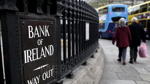 Irlanda vrea să beneficieze de un plan de salvare similar, în cazul în care Grecia obţine unul