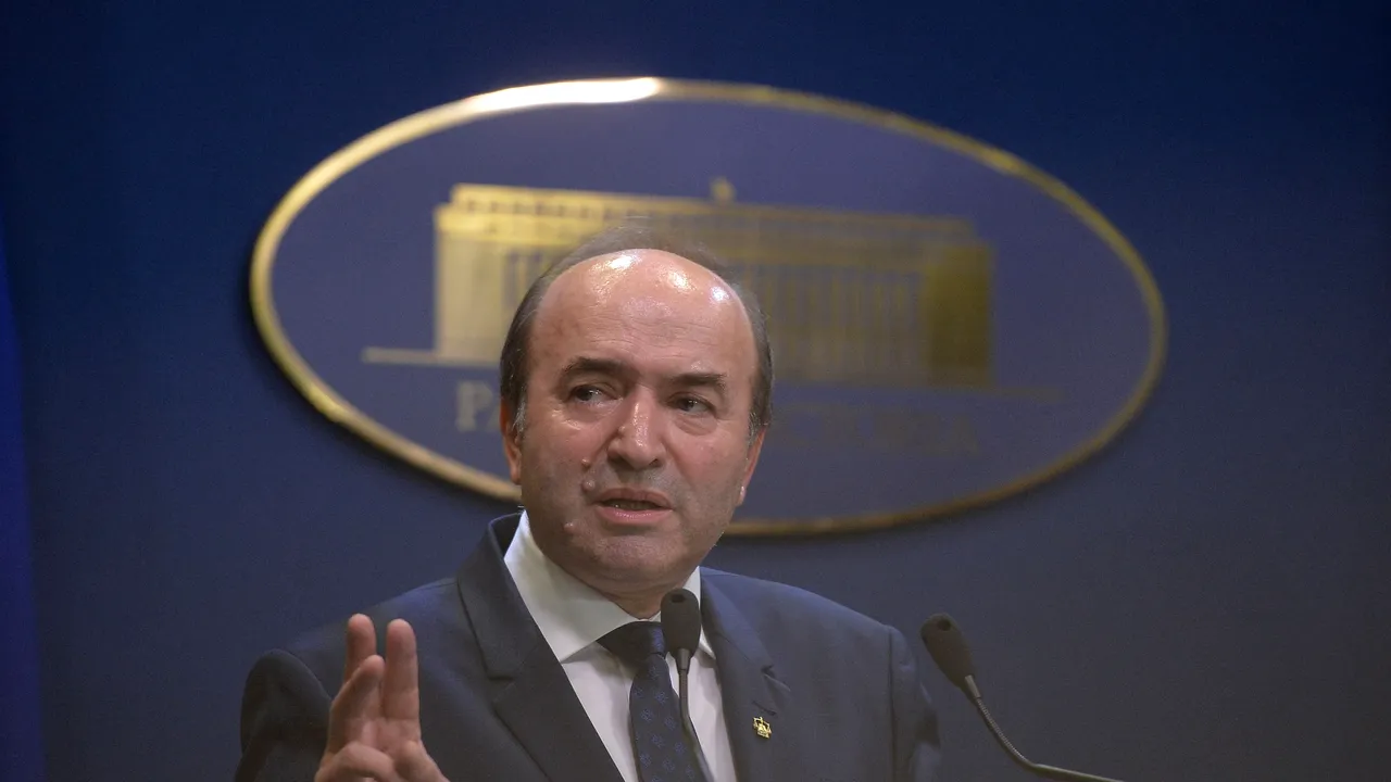 Tudorel Toader, despre ordonanţa pe completurile de 5 judecători: Ministerul este un laborator care lucrează continuu