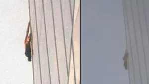 Un bărbat s-a căţărat pe cea mai înaltă clădire din Londra, un zgârie nori cunoscut drept „Ciobul” | VIDEO