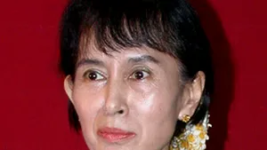 Laureata Premiului Nobel pentru Pace Aung San Suu Kyi este în închisoare