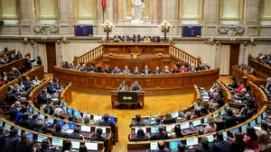 Guvernul portughez se confruntă cu o moțiune de cenzură