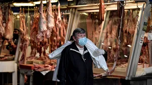 Efectele pandemiei. Cu cât a scăzut în România cererea de produse procesate din carne 