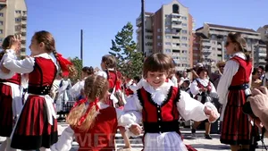 Câteva mii de persoane, la Festivalul 