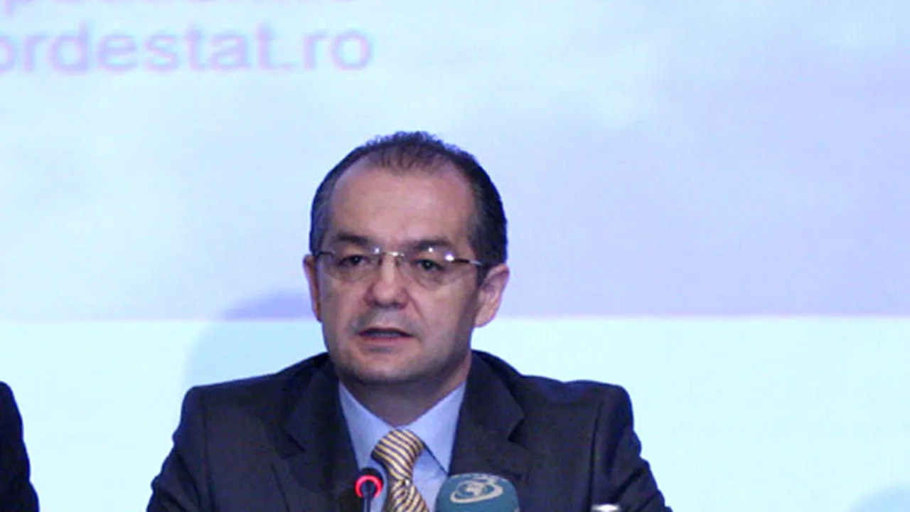 Boc: Bugetarii care cred că prin grevă vor obţine majorări salariale se înşală