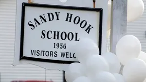 Înregistrările apelurilor către poliţie în cursul masacrului de la Sandy Hook au fost făcute publice