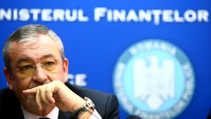 Funcţionarii publici cer demisia lui Sebastian Vlădescu